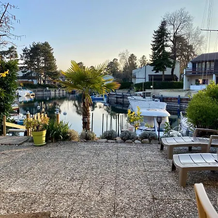 別荘 Port Ripaille, Les Grebes 24 *